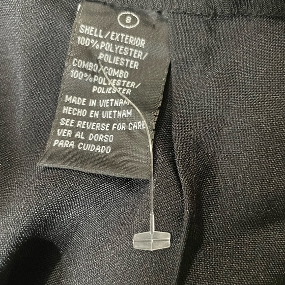 Black polyester skirt size 8 - Picture 3 of 12